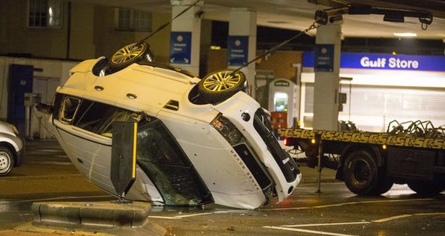 Amy Childs escapes unhurt after rolling her Range Rover onto its roof - PHOTO Amy Childs escapes unhurt after rolling her Range Rover onto its roof - PHOTO