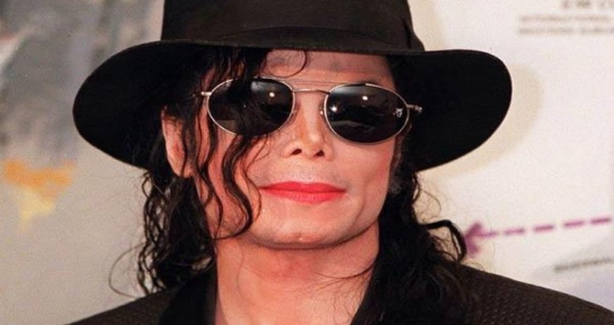 Michael Jackson again tops Forbes list of 'highest-earning dead celebrities' Michael Jackson again tops Forbes list of 'highest-earning dead celebrities'