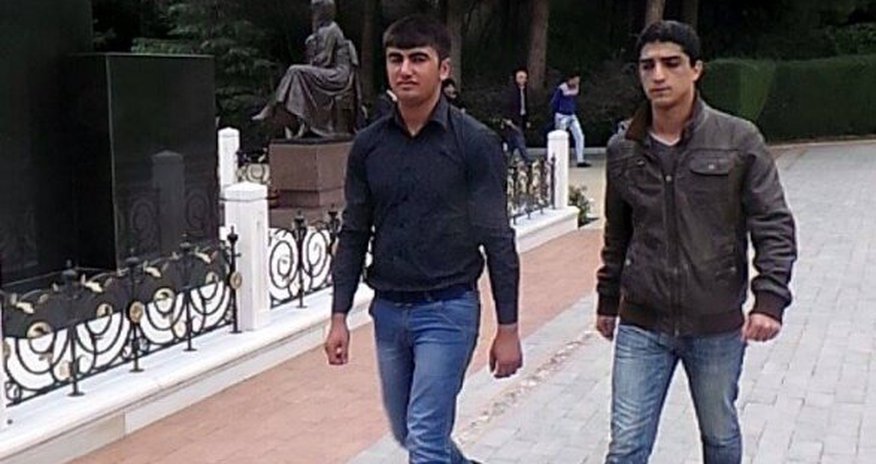 Двое активистов NİDA посетили могилу Алиева, а один - родного отца- ФОТО Двое активистов NİDA посетили могилу Алиева, а один - родного отца- ФОТО