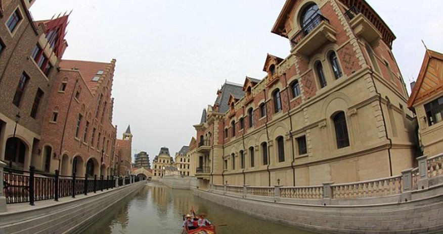 China creates its very own Venice - PHOTO China creates its very own Venice - PHOTO