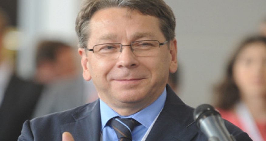 Во Внуково уволены гендиректор и его заместитель Во Внуково уволены гендиректор и его заместитель