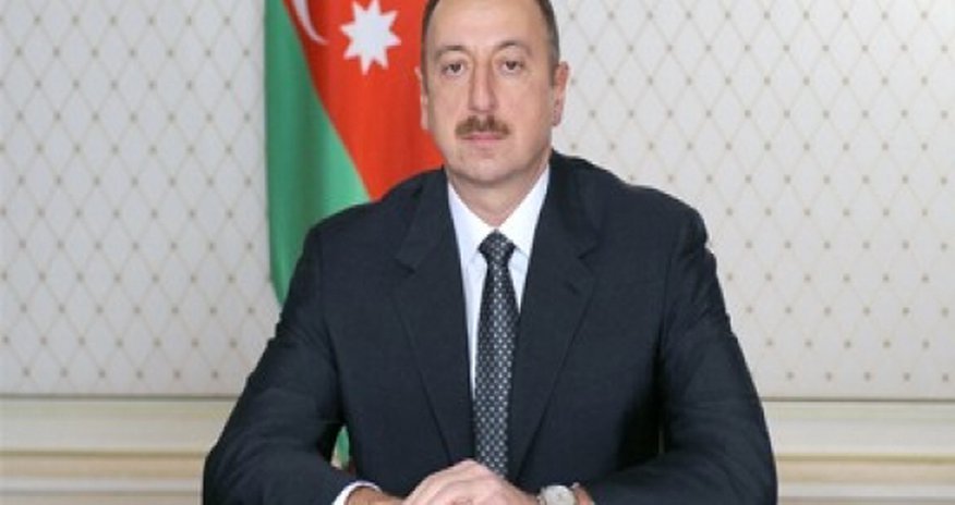 İlham Əliyev təltif etdi İlham Əliyev təltif etdi
