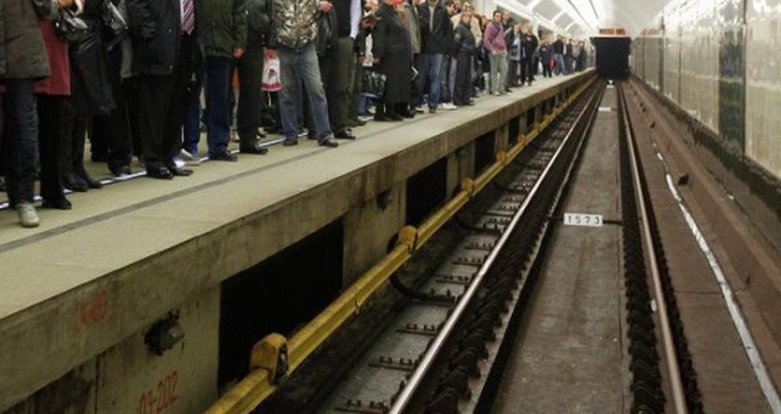 Тревожные моменты в бакинском метро Тревожные моменты в бакинском метро