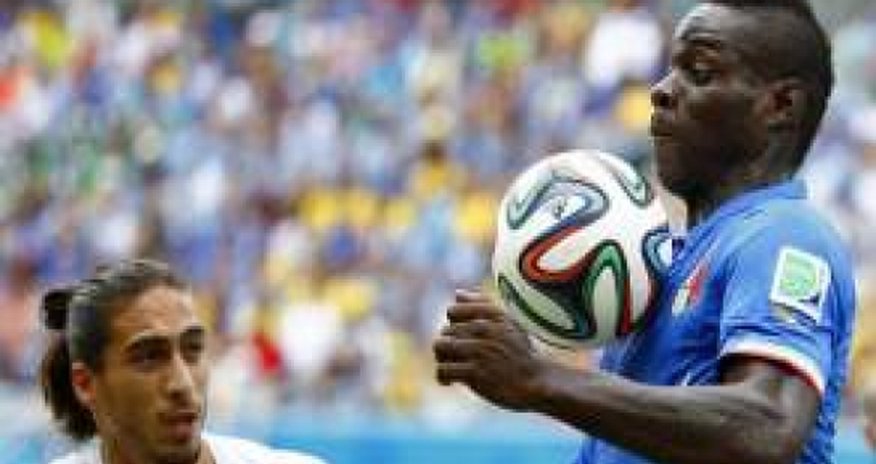 Balotelli İtaliya millisinədəvət alıb Balotelli İtaliya millisinədəvət alıb
