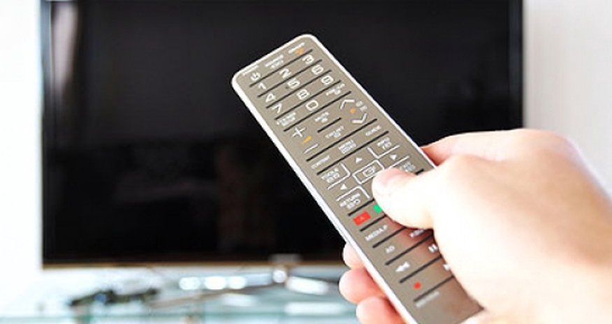 Gündə 4 saat televiziya izləyənlər risk altında - XƏBƏRDARLIQ Gündə 4 saat televiziya izləyənlər risk altında - XƏBƏRDARLIQ