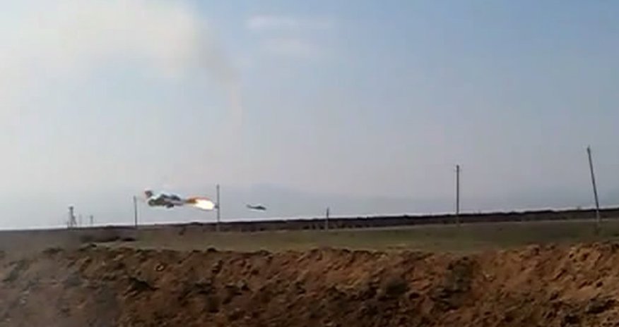 Müdafiə Nazirliyi helikopterin vurulma anının görüntülərini yaydı - FOTOLAR Müdafiə Nazirliyi helikopterin vurulma anının görüntülərini yaydı - FOTOLAR