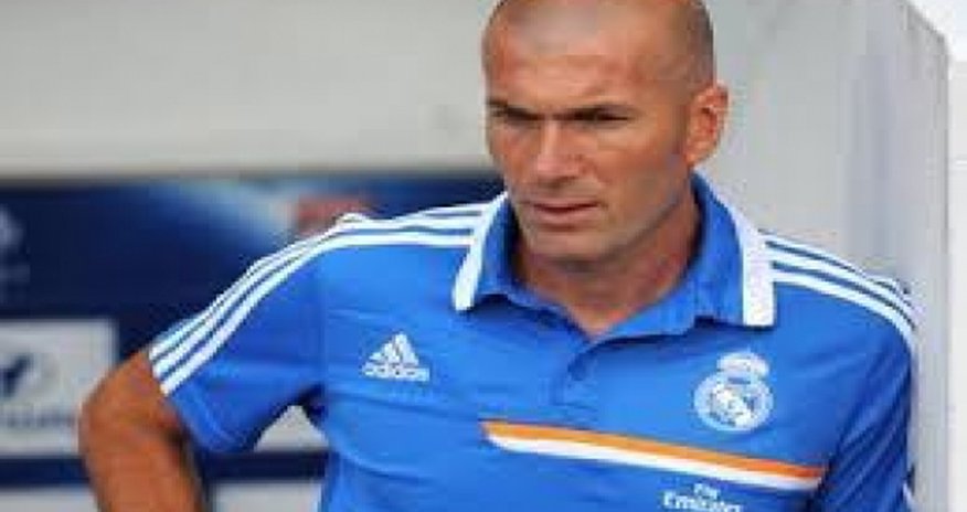Zidan məşqçi olmağa hazırlaşır Zidan məşqçi olmağa hazırlaşır