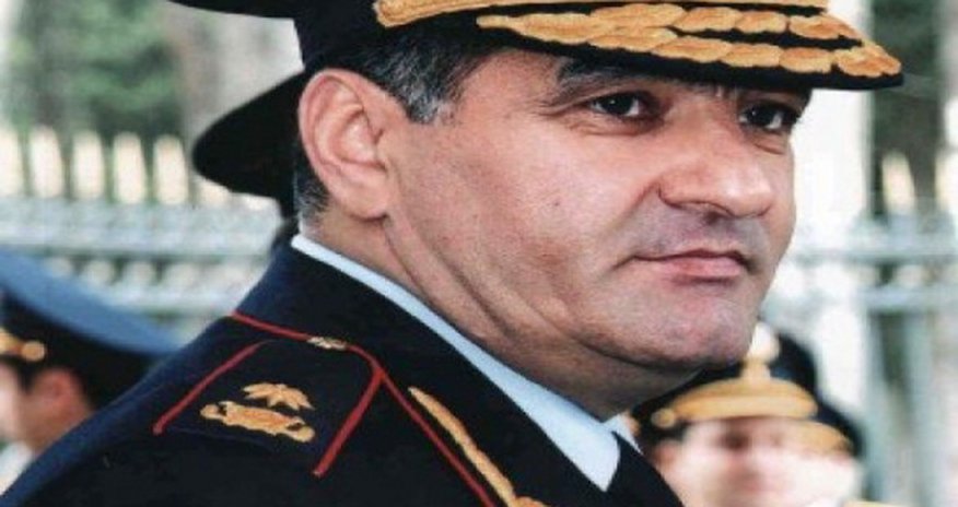 Полицейские не узнали своего начальника Полицейские не узнали своего начальника