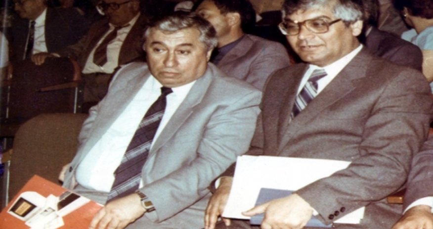 Qorbaçovu ayağa qalxmağa məcbur etmiş azərbaycanlı alim... Qorbaçovu ayağa qalxmağa məcbur etmiş azərbaycanlı alim...