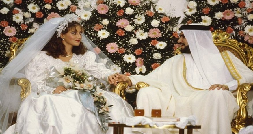 Saudi husband tells his bride he wants a divorce during their wedding Saudi husband tells his bride he wants a divorce during their wedding
