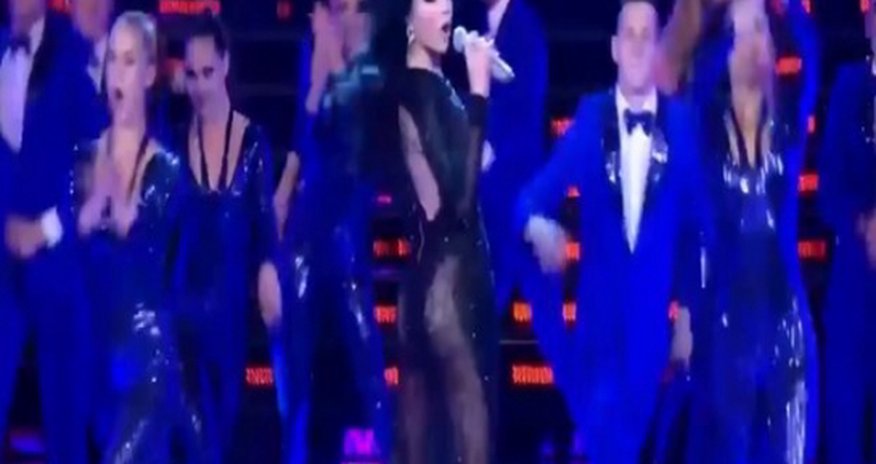 The dress that shocked the Arab world - VIDEO The dress that shocked the Arab world - VIDEO