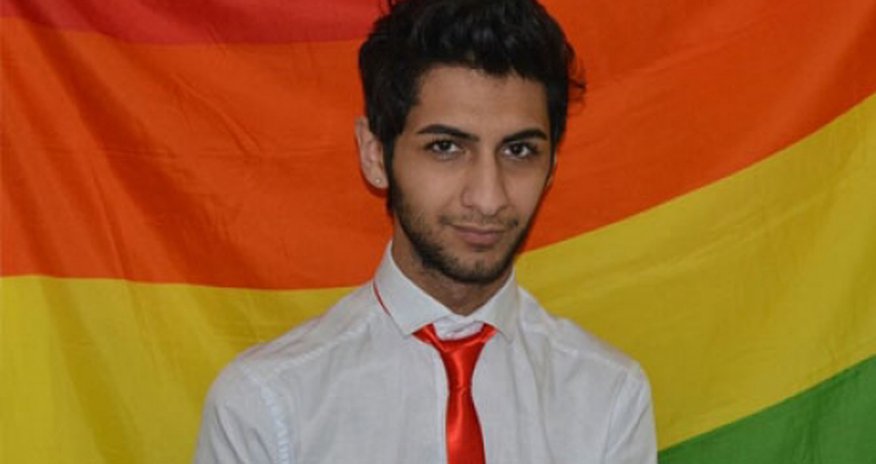 Türk yazıçısı azərbaycanlı homoseksualdan hekayə yazdı - MƏTN Türk yazıçısı azərbaycanlı homoseksualdan hekayə yazdı - MƏTN