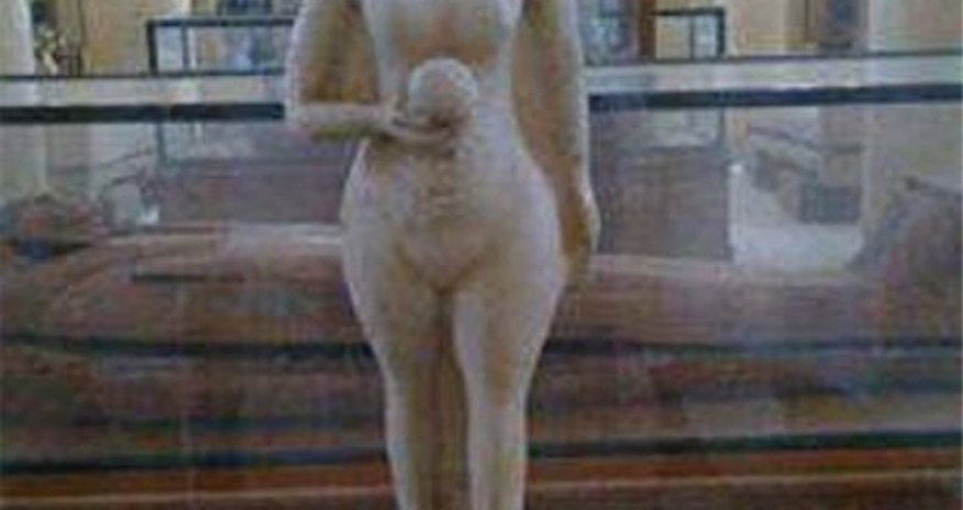 Priceless 3,000-year-old statue of Tutankhamun's sister is stolen from museum Priceless 3,000-year-old statue of Tutankhamun's sister is stolen from museum