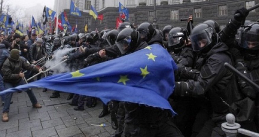 Ukraine leader firm over EU 'U-turn' Ukraine leader firm over EU 'U-turn'