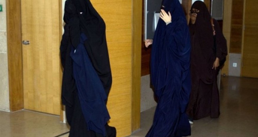 French veil law: Muslim woman's challenge in Strasbourg French veil law: Muslim woman's challenge in Strasbourg