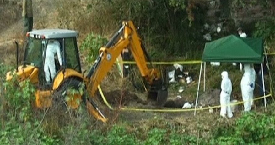 42 bodies found in mass graves 42 bodies found in mass graves