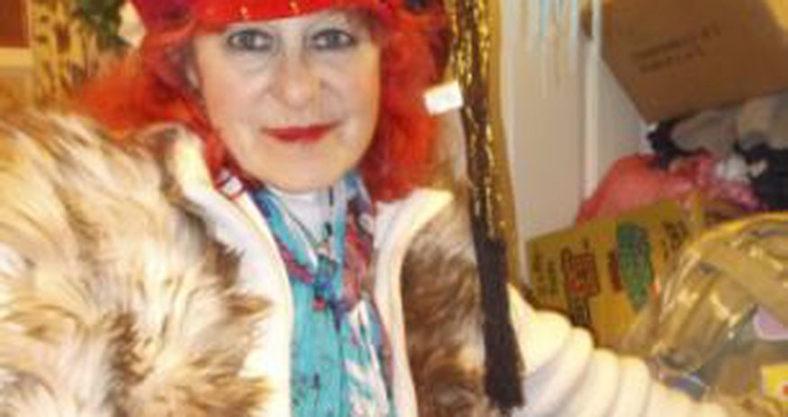 Hoarder faces eviction from third flat because ... - PHOTO Hoarder faces eviction from third flat because ... - PHOTO