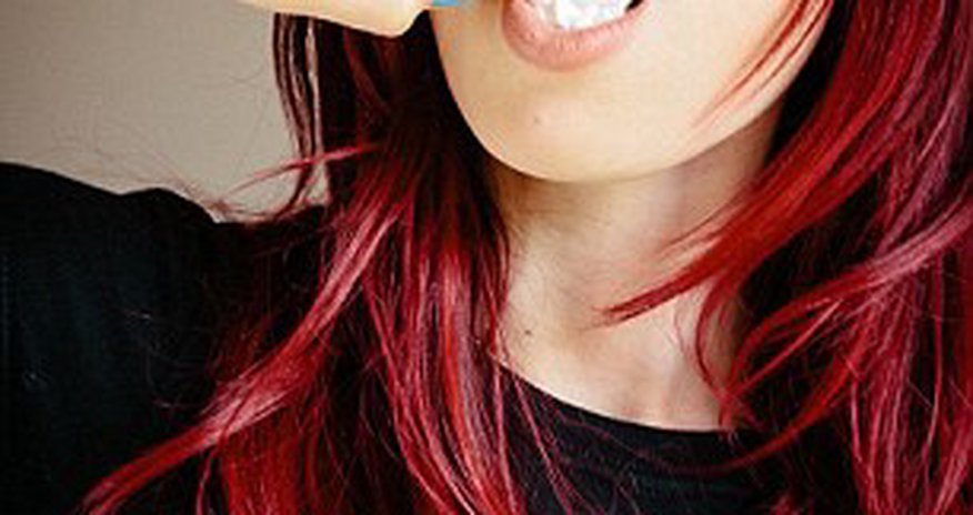 Blogger mocks the male magazine tradition of glamorous girls - PHOTO Blogger mocks the male magazine tradition of glamorous girls - PHOTO