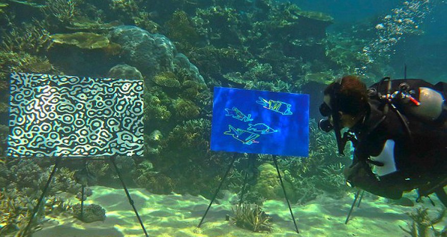 Great Barrier Reef stages underwater art exhibition - PHOTO Great Barrier Reef stages underwater art exhibition - PHOTO