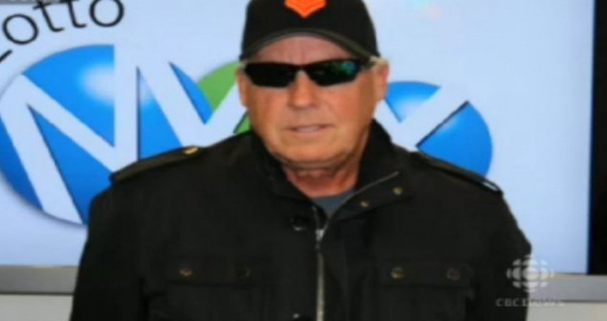 Man wins $40m on lottery… and then gives it all away to charity Man wins $40m on lottery… and then gives it all away to charity