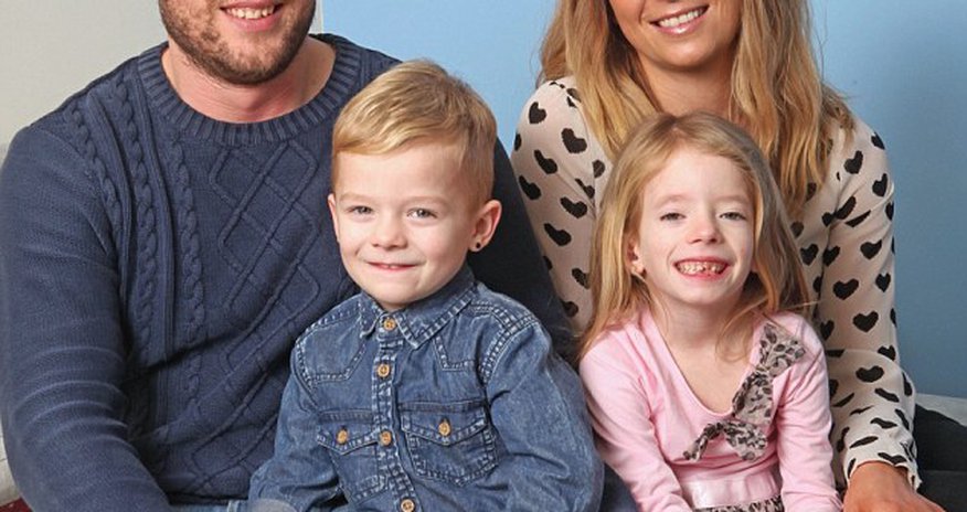 Small body, huge smile - PHOTO Small body, huge smile - PHOTO