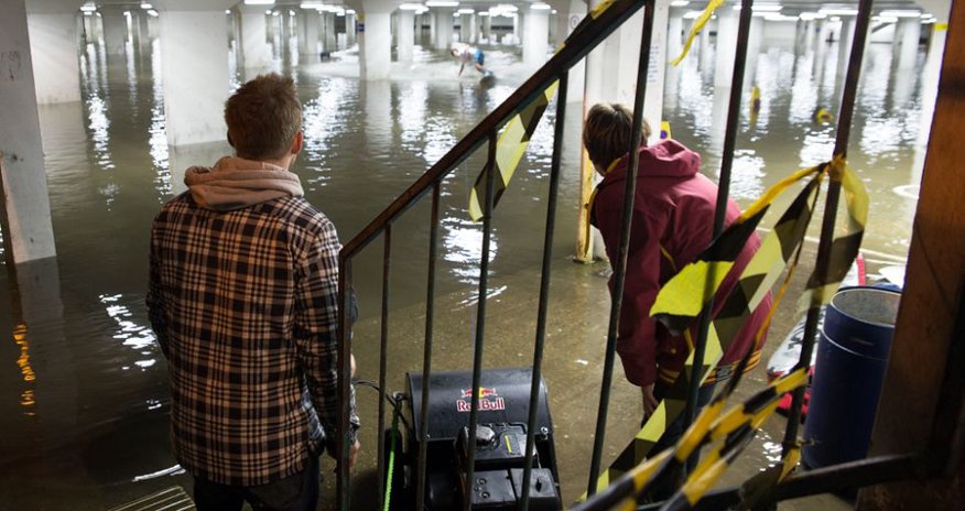 Daredevils use flooded car-park as wakeboarding playground - PHOTO+VIDEO Daredevils use flooded car-park as wakeboarding playground - PHOTO+VIDEO
