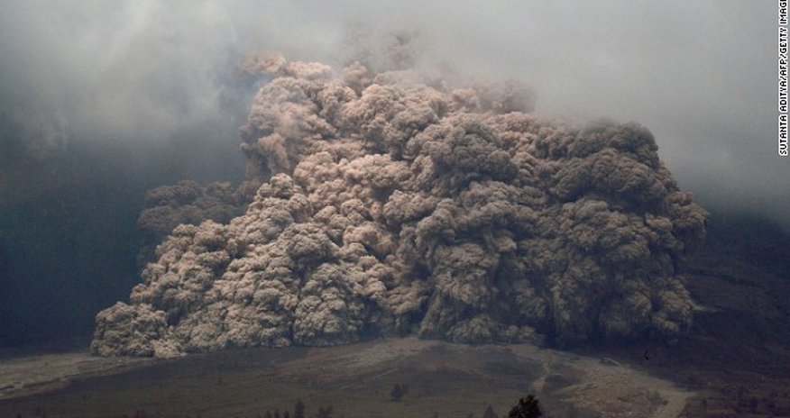 Mount Sinabung eruption intensifies - PHOTO Mount Sinabung eruption intensifies - PHOTO