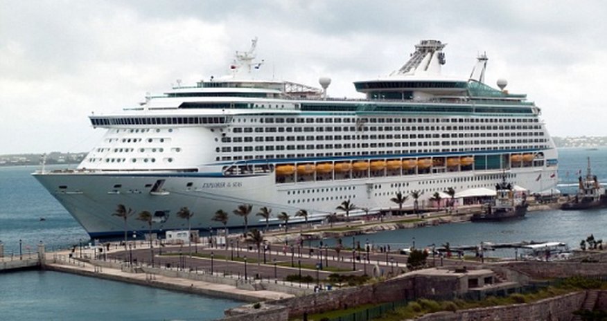 More than 300 Royal Caribbean passengers fall victim to stomach bug More than 300 Royal Caribbean passengers fall victim to stomach bug