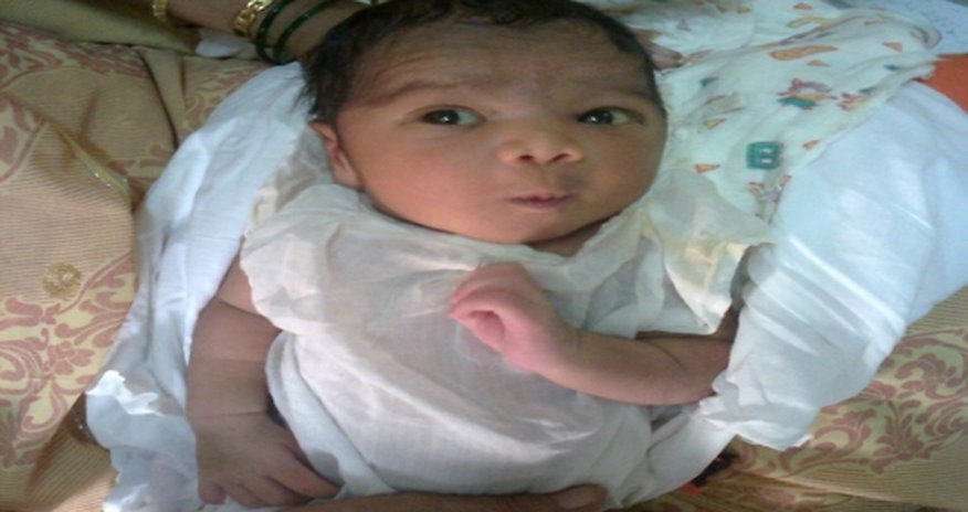 Thief steals bag from train to find two-week-old baby in it Thief steals bag from train to find two-week-old baby in it