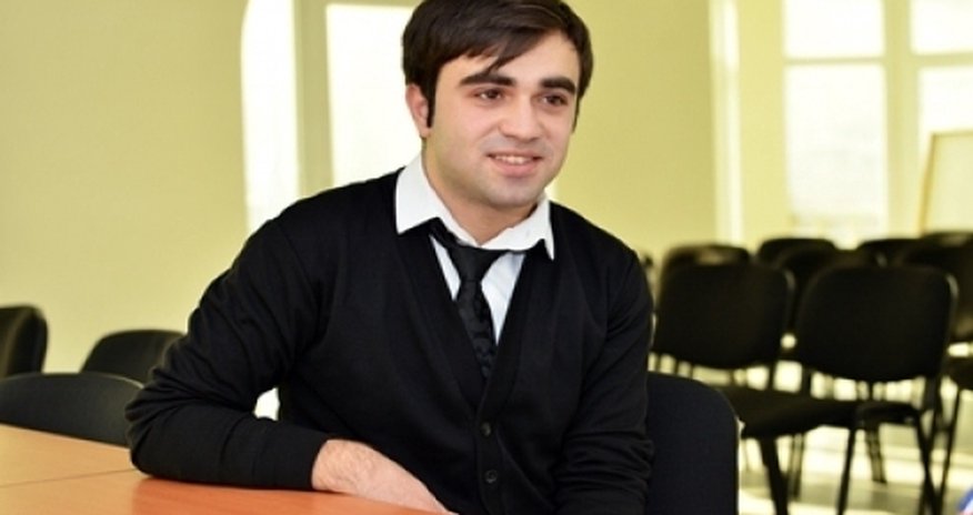 Entrepreneur: Society Should Accept Young Entrepreneur: Society Should Accept Young