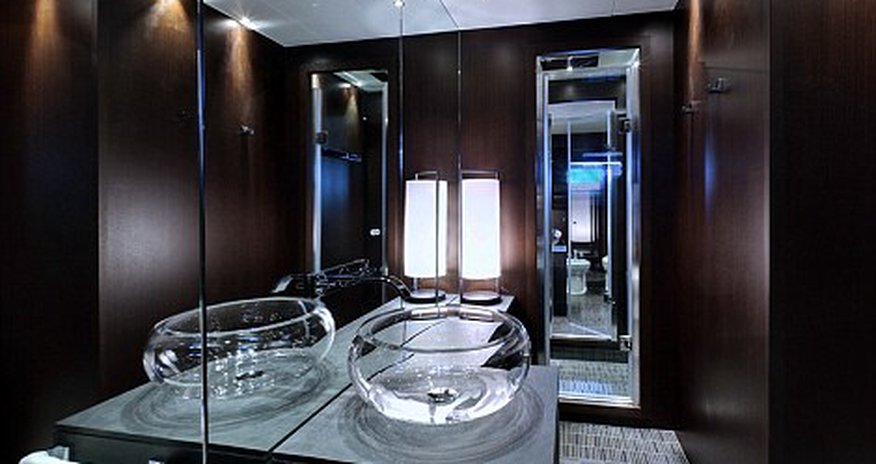 £175k Valentine's Day submarine package - PHOTO £175k Valentine's Day submarine package - PHOTO