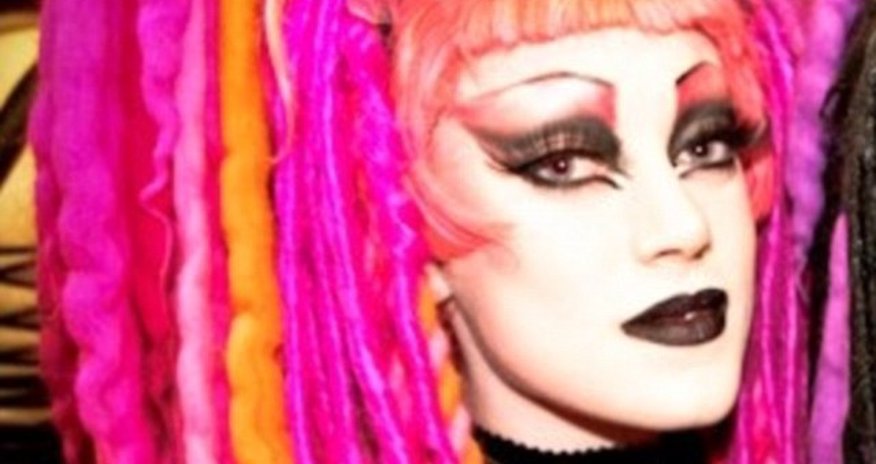 Terrorised teen is crowned alternative beauty queen - PHOTO+VIDEO Terrorised teen is crowned alternative beauty queen - PHOTO+VIDEO