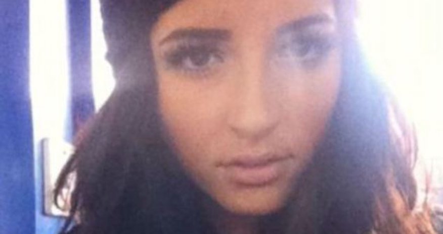 Woman, 19, walks into a supermarket and strips to her underwear - PHOTO+VIDEO Woman, 19, walks into a supermarket and strips to her underwear - PHOTO+VIDEO