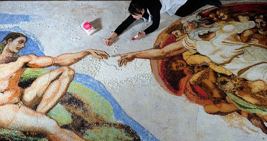 Artist creates life-size replica of the Sistine Chapel ceiling - PHOTO Artist creates life-size replica of the Sistine Chapel ceiling - PHOTO