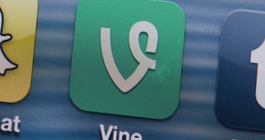 Twitter bans porn on its video-sharing app Vine Twitter bans porn on its video-sharing app Vine