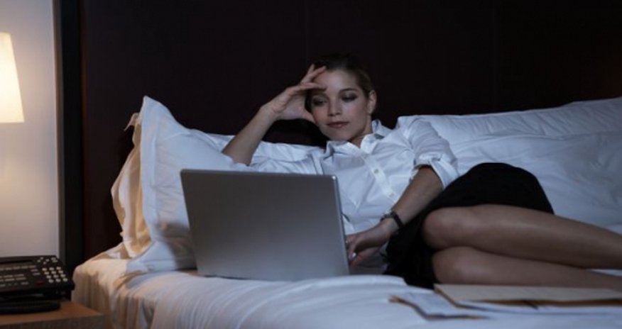 Why taking the iPad to bed could make you fat Why taking the iPad to bed could make you fat