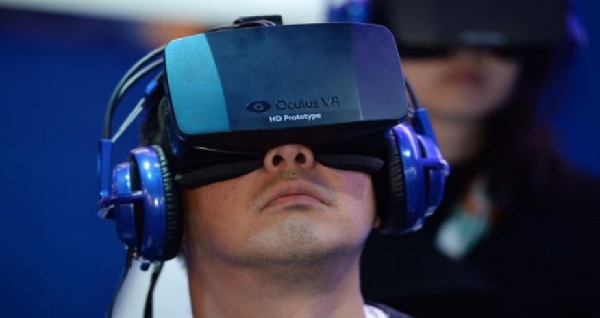 Facebook buys virtual reality headset firm Oculus for $2bn Facebook buys virtual reality headset firm Oculus for $2bn