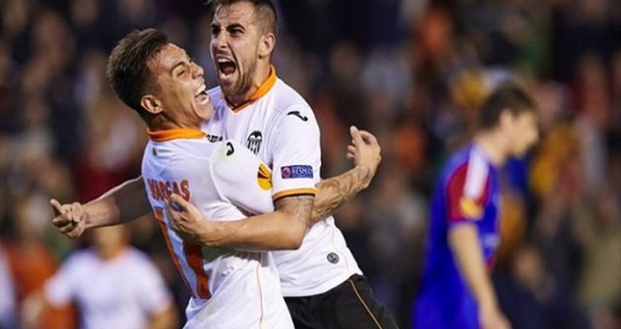Valencia complete incredible comeback against nine-man Basel Valencia complete incredible comeback against nine-man Basel