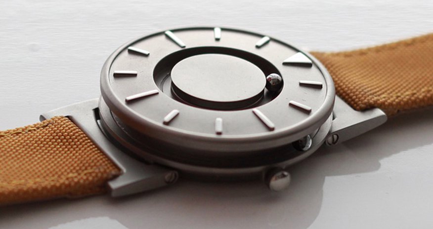 A watch for blind people - PHOTO A watch for blind people - PHOTO