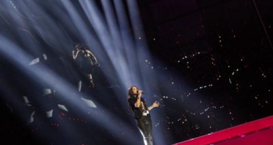 Azerbaijan: It's all about powerful voice and aerial act Azerbaijan: It's all about powerful voice and aerial act