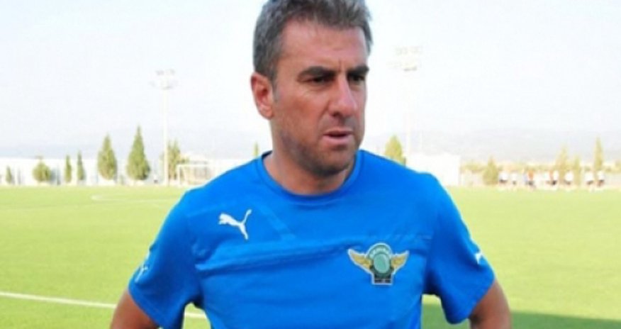 "Qalatasaray"ın yeni baş məşqçisi FOTO "Qalatasaray"ın yeni baş məşqçisi FOTO