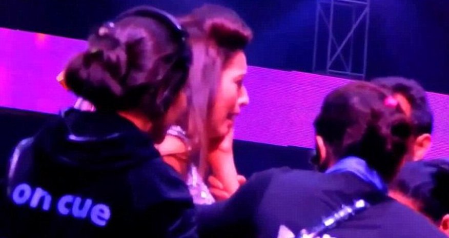 Bollywood star was SLAPPED by member of the audience during TV show - VIDEO Bollywood star was SLAPPED by member of the audience during TV show - VIDEO