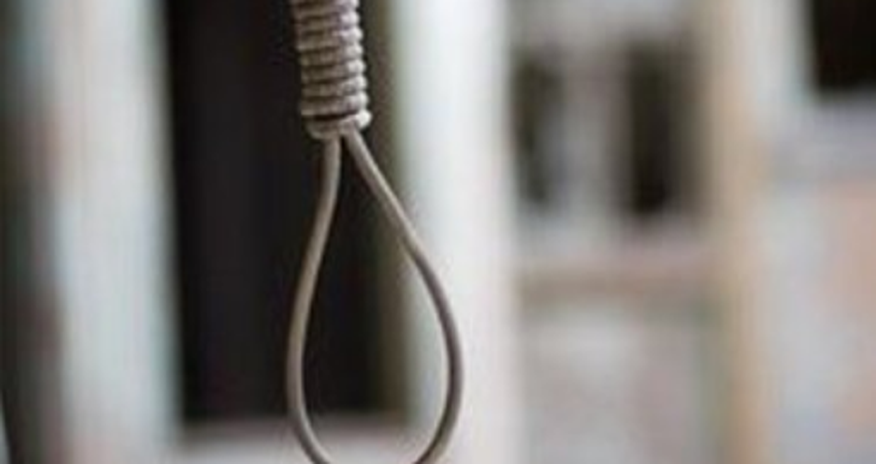 Директор школы покончил жизнь самоубийством Директор школы покончил жизнь самоубийством