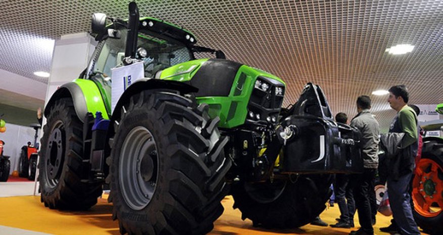1 milyonluq traktor müştəri gözləyir 1 milyonluq traktor müştəri gözləyir