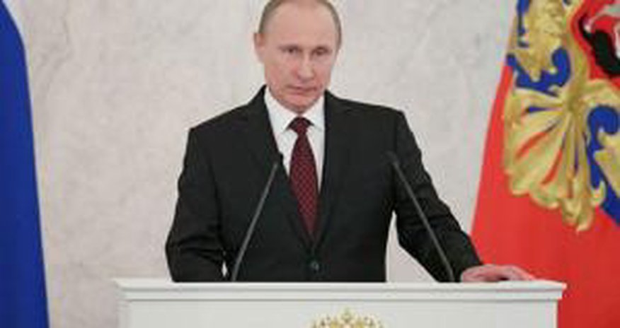 Путин: «Россию хотели пустить по югославскому сценарию распада страны» Путин: «Россию хотели пустить по югославскому сценарию распада страны»