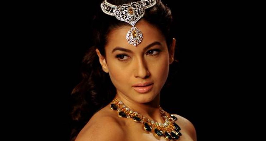 'Traditional Indian clothes were far skimpier than actress' dress'