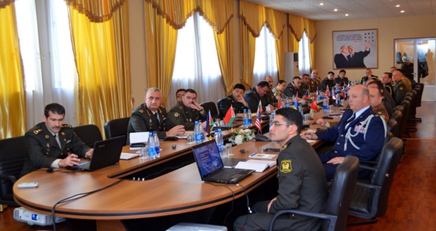 Hərbi attaşelər ilin yekunlarına dair toplantı keçirdi Hərbi attaşelər ilin yekunlarına dair toplantı keçirdi