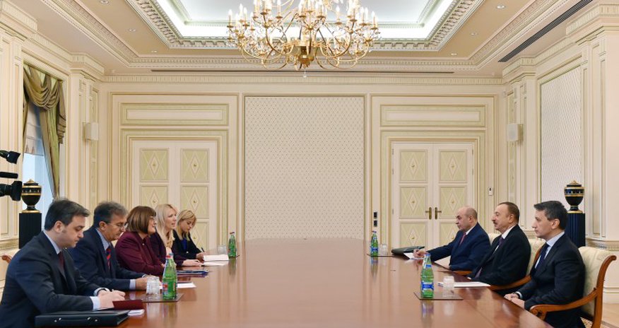Президент Азербайджана принял спикера сербского парламента Президент Азербайджана принял спикера сербского парламента
