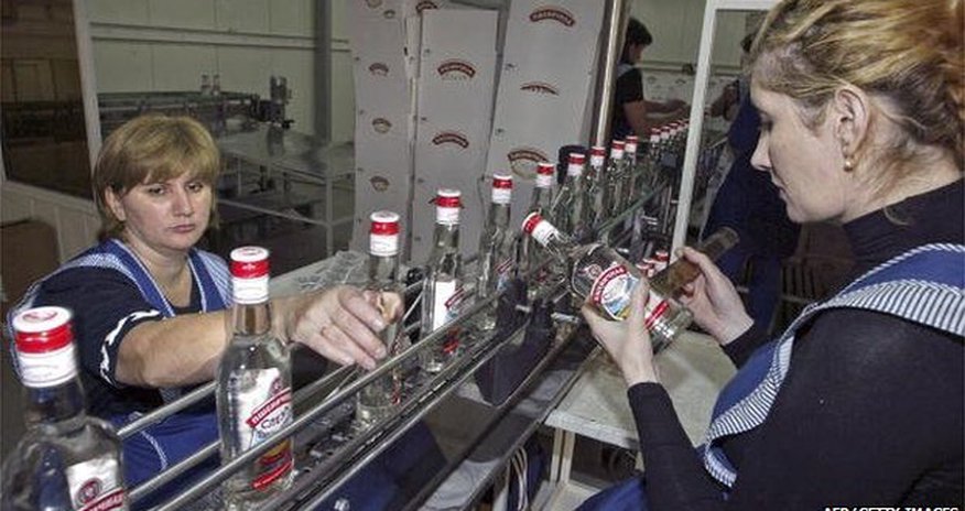 Vodka prices: Putin calls for cap amid economic crisis Vodka prices: Putin calls for cap amid economic crisis