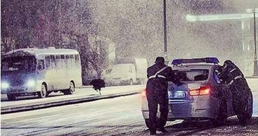 Yol polisi xəbərdarlıq etdi Yol polisi xəbərdarlıq etdi